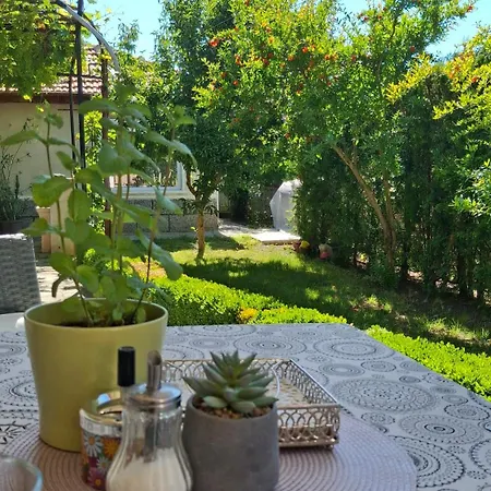 къща детелина Balchik